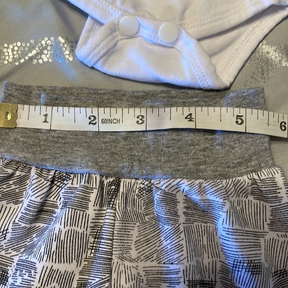 NWOT preemie outfit - Picture 7 of 8